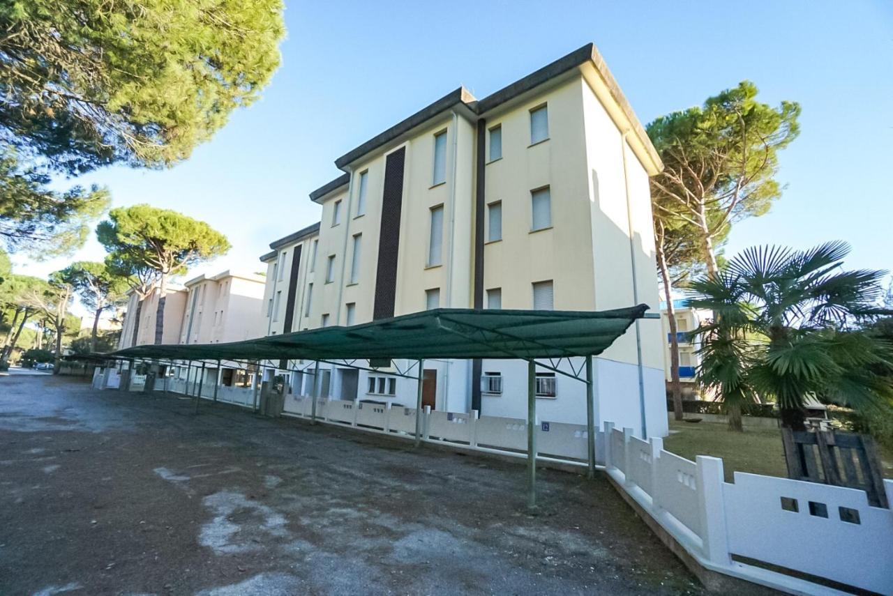 Residence Goletta Bibione Exterior photo